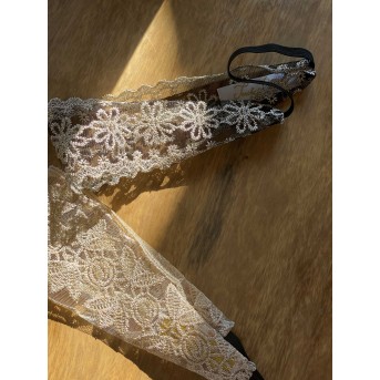 Sarah Becquer Diadema