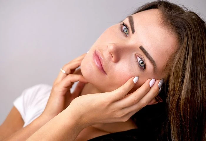 mujer sin cansancio físico ni mental