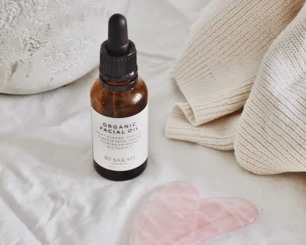 Organic facial oil By Sarah London