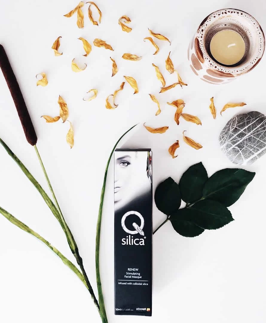 Q Silica Nutrient Boost Face and Neck Moisturizer