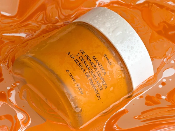 Mantega ARTURO ALBA submergida en tons taronges