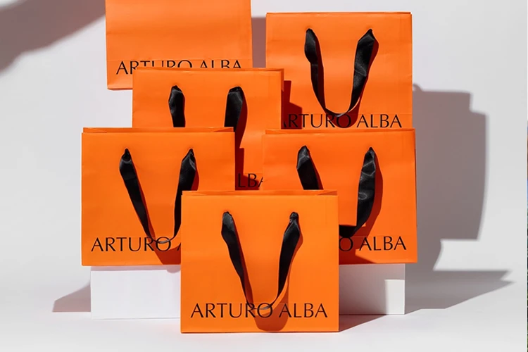 ARTURO ALBA Packaging bosses