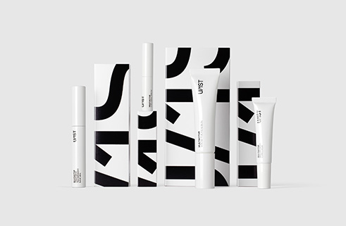 Texturas ligeras de maquillaje híbrido U/1ST con acabado segunda piel